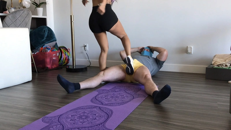 whatskicking35 – Yoga ballbust and ruined orgasm